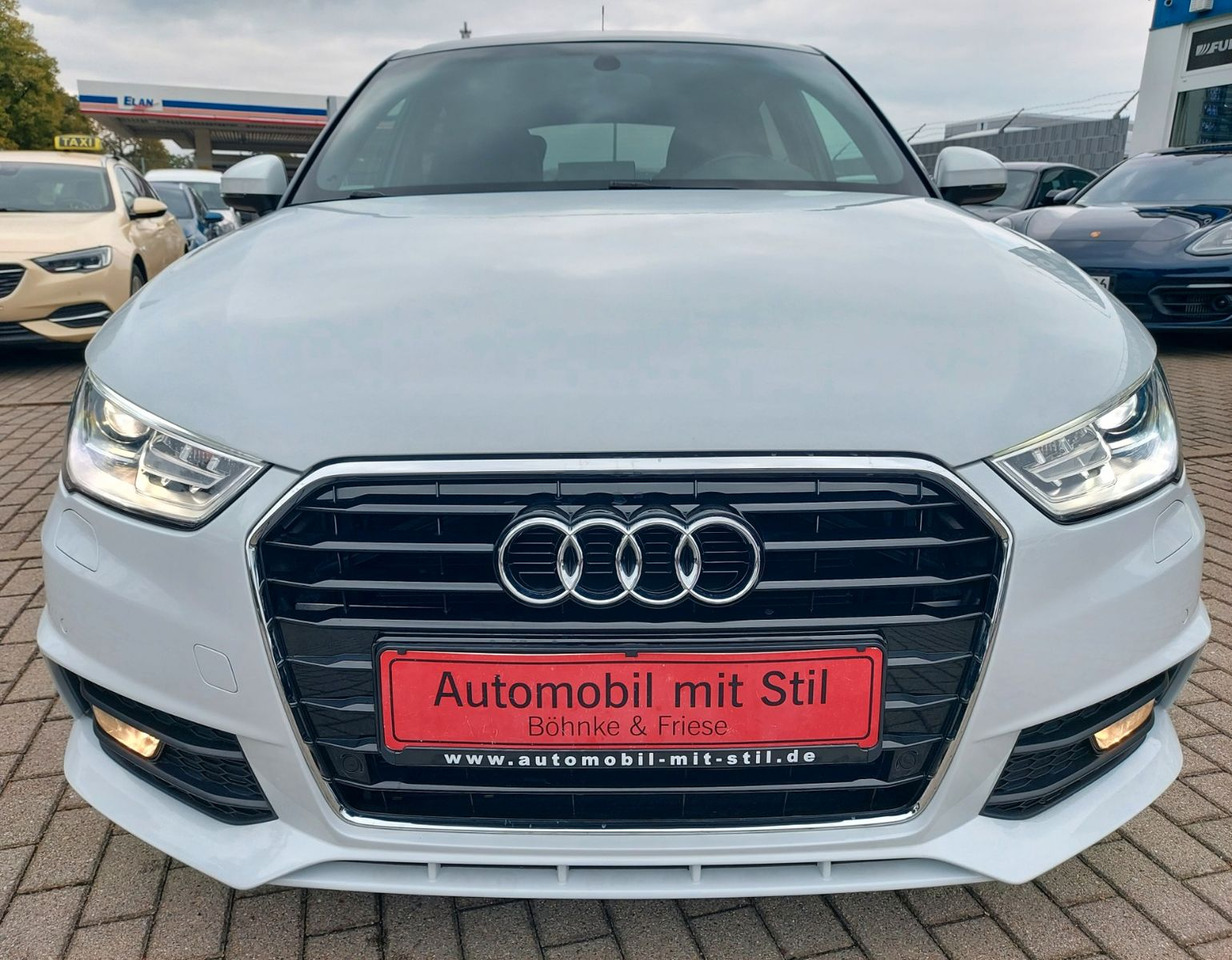 Audi A1 Sportback sport S-Line Pano Bose Xenon DAB - Sedan: bild 3 Audi A1 Sportback sport S-Line Pano Bose Xenon DAB - Sedan: bild 3