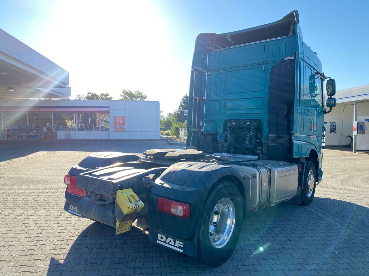DAF XF 440 EURO 6 KIPPHYDRAULIK ALUFELGEN - Dragbil: bild 3 DAF XF 440 EURO 6 KIPPHYDRAULIK ALUFELGEN - Dragbil: bild 3