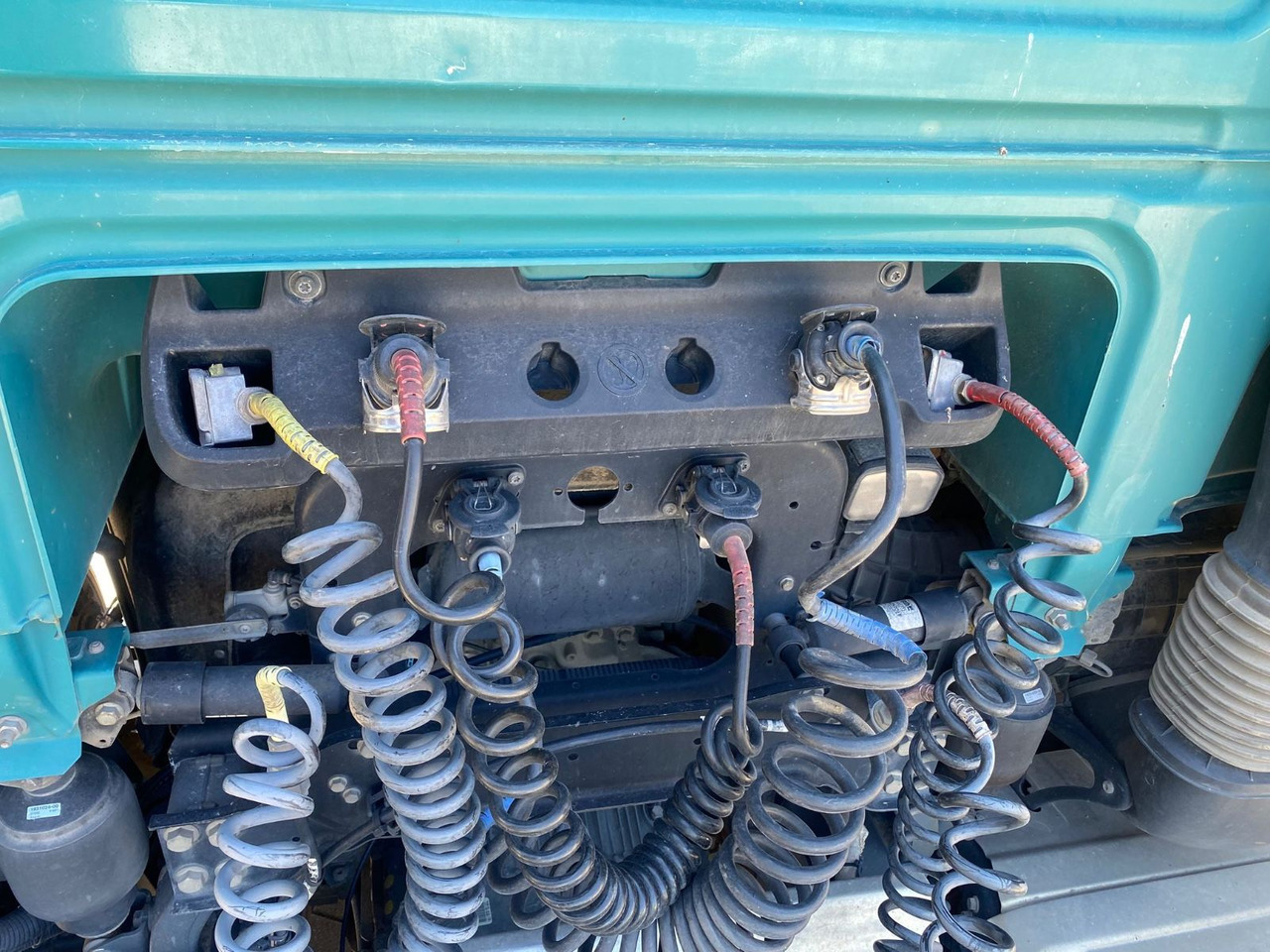 DAF XF 440 EURO 6 KIPPHYDRAULIK ALUFELGEN - Dragbil: bild 5 DAF XF 440 EURO 6 KIPPHYDRAULIK ALUFELGEN - Dragbil: bild 5