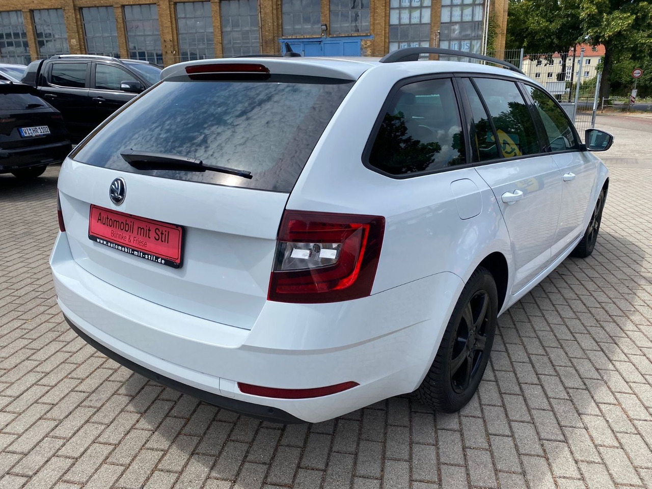 Skoda Octavia Combi Soleil DSG LED Radar ACC - Personbil: bild 2 Skoda Octavia Combi Soleil DSG LED Radar ACC - Personbil: bild 2