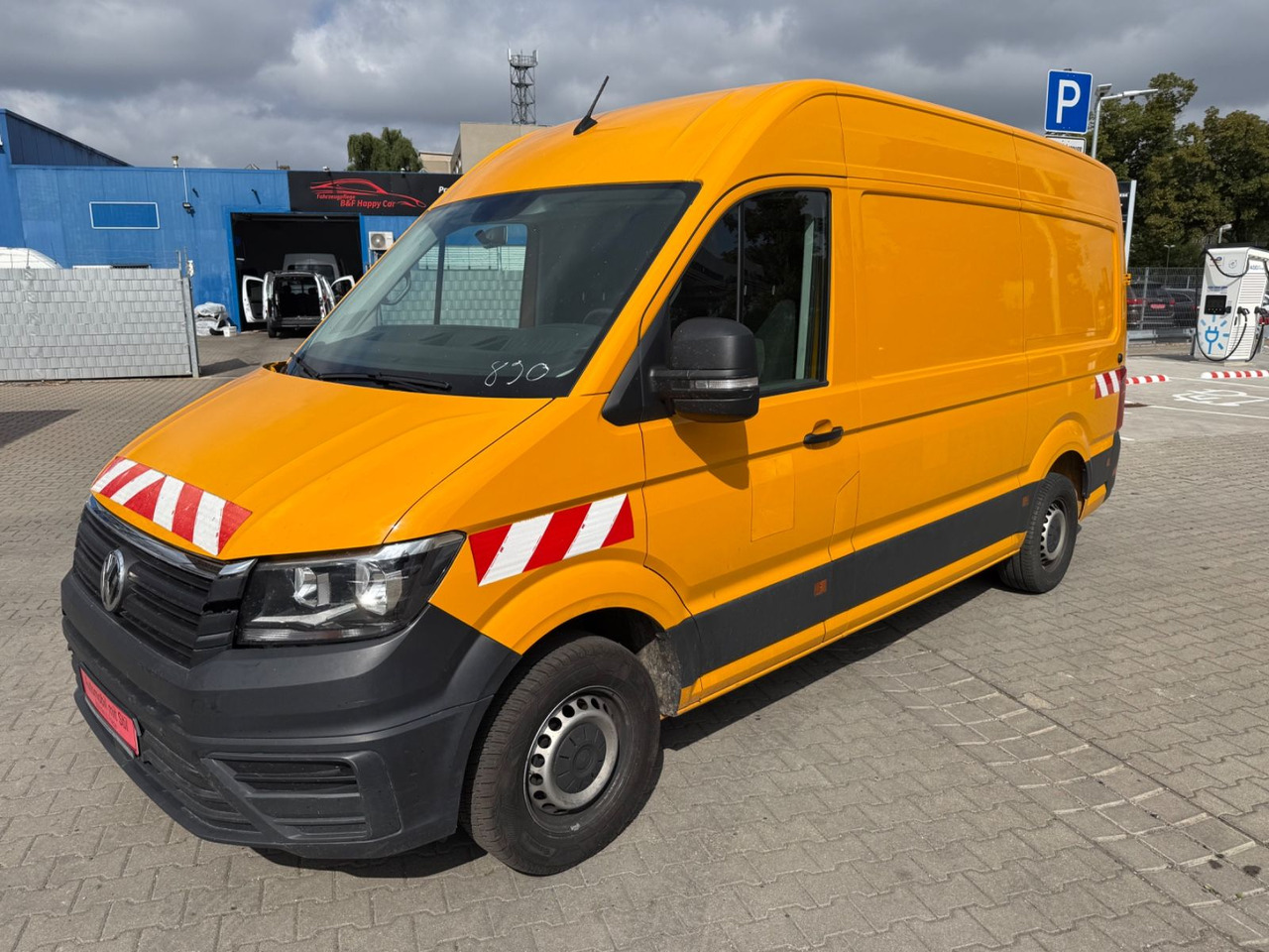 Volkswagen Crafter Kasten Kasten 35 mittellang Hochdach FWD - Persontransport: bild 1 Volkswagen Crafter Kasten Kasten 35 mittellang Hochdach FWD - Persontransport: bild 1