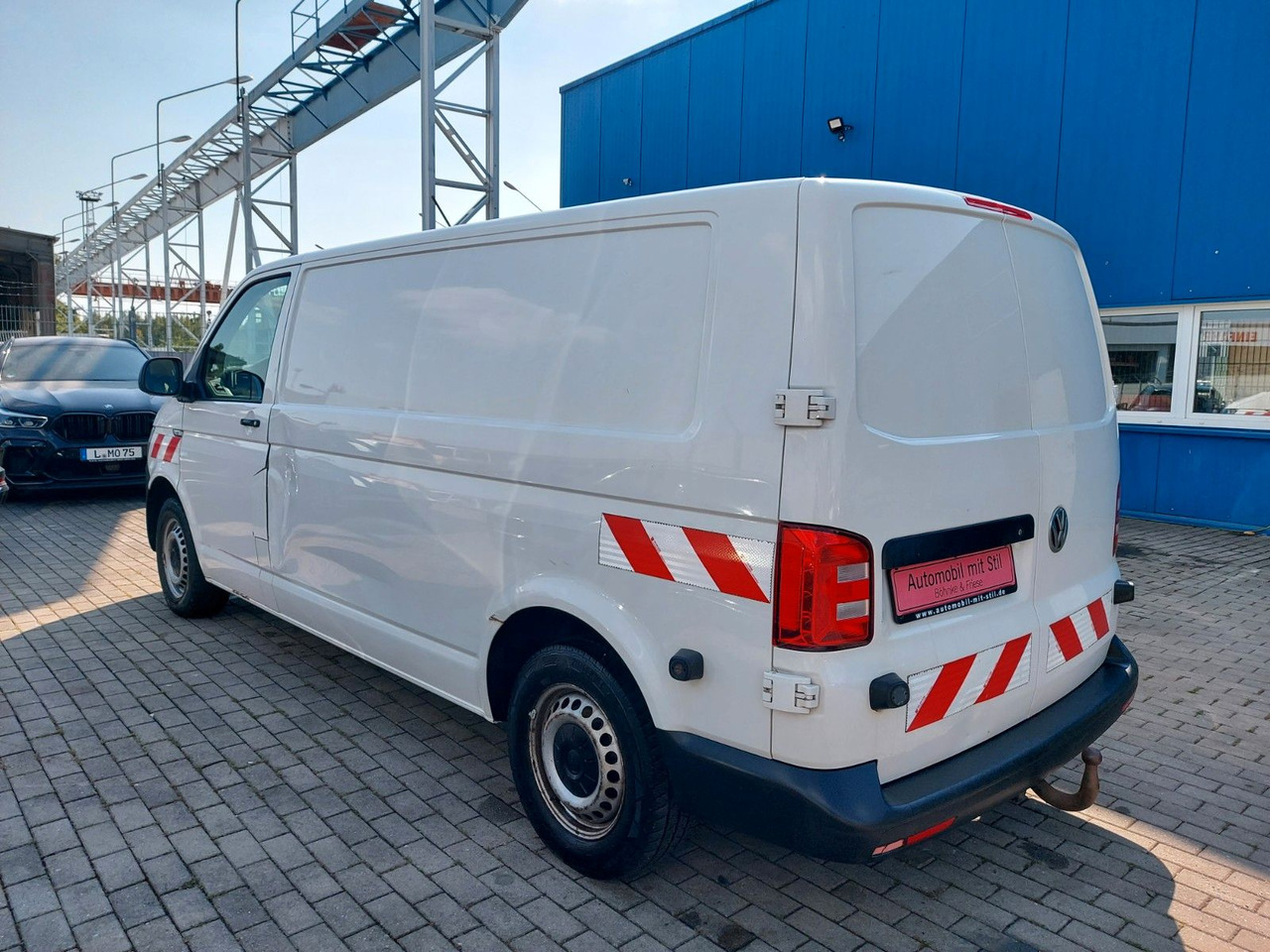 Volkswagen T6 Transporter Kasten Kombi lang Motorschaden - Persontransport: bild 5 Volkswagen T6 Transporter Kasten Kombi lang Motorschaden - Persontransport: bild 5