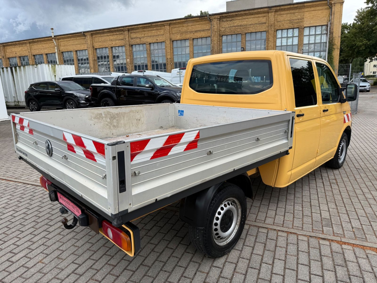 Volkswagen T6 Transporter Pritsche DOKA KLIMA NAVI - Transportbil med flak, Dubbelhytt transportbil: bild 4 Volkswagen T6 Transporter Pritsche DOKA KLIMA NAVI - Transportbil med flak, Dubbelhytt transportbil: bild 4