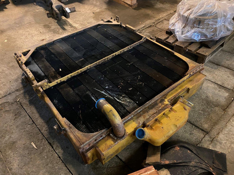 Caterpillar D11 Radiator GP 1569846 - Kylare: bild 2 Caterpillar D11 Radiator GP 1569846 - Kylare: bild 2