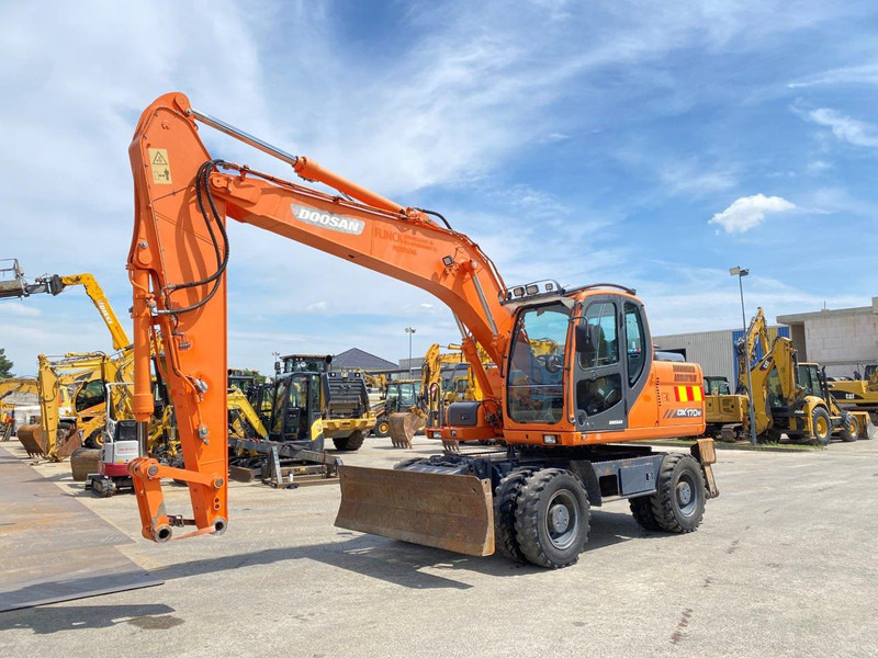 Doosan DX170W NVT - Grävmaskin på däck: bild 2 Doosan DX170W NVT - Grävmaskin på däck: bild 2