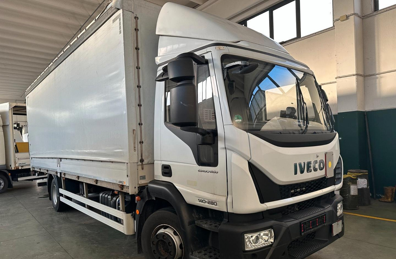 Iveco 140e28 euro 6 centina e sponda - Kapellbil: bild 1 Iveco 140e28 euro 6 centina e sponda - Kapellbil: bild 1