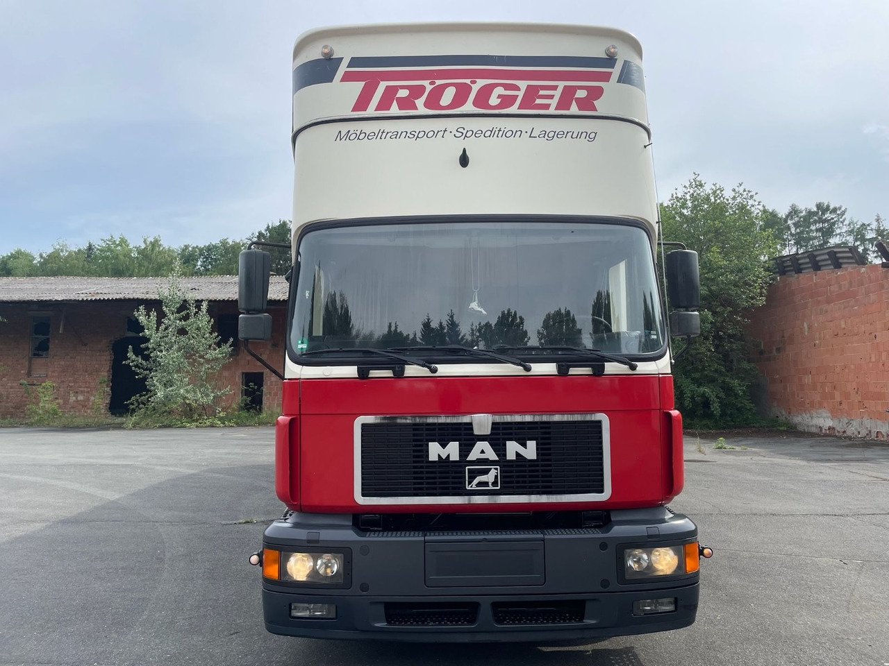 MAN 18.264 M40 Wohnmobil/4xBett/AC/Standheizung/EU2 - Lastbil med skåp: bild 2 MAN 18.264 M40 Wohnmobil/4xBett/AC/Standheizung/EU2 - Lastbil med skåp: bild 2