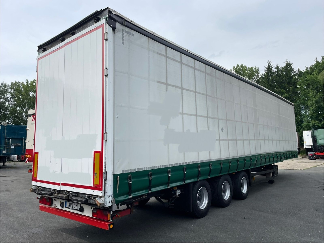 Schmitz Cargobull S01 3-Achs/Pritsche+Plane/13,5m/28050kg-Nutzlast - Kapelltrailer: bild 5 Schmitz Cargobull S01 3-Achs/Pritsche+Plane/13,5m/28050kg-Nutzlast - Kapelltrailer: bild 5