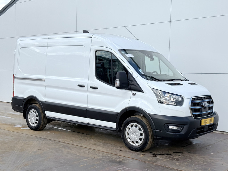 Ford E-Transit 75kWh 184PK 390 Elektrisch 75kWh 334km WLTP BEV Snelladen L2H2 Climate Control Tacho Carplay Camera Stoelverwarming Parkeersensoren voor achter - Skåpbil, El transportbil: bild 4 Ford E-Transit 75kWh 184PK 390 Elektrisch 75kWh 334km WLTP BEV Snelladen L2H2 Climate Control Tacho Carplay Camera Stoelverwarming Parkeersensoren voor achter - Skåpbil, El transportbil: bild 4