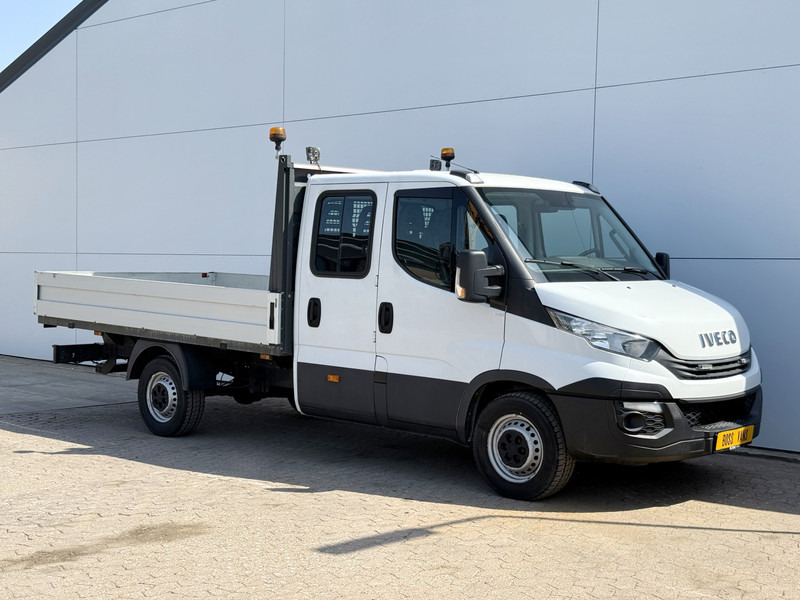 Iveco Daily 35S16 2.3 Automaat Dubbele Cabine Trekhaak 3.5t Climate Control 7 Zitplaatsen Standkachel DC - Transportbil med flak, Dubbelhytt transportbil: bild 4 Iveco Daily 35S16 2.3 Automaat Dubbele Cabine Trekhaak 3.5t Climate Control 7 Zitplaatsen Standkachel DC - Transportbil med flak, Dubbelhytt transportbil: bild 4