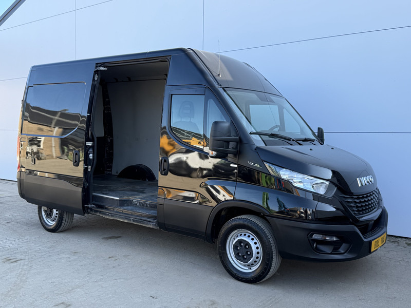 Iveco Daily 35S16 L2H2 Adaptive Cruise Control Airco Camera Navigatie 3,5t Trekhaak - Små skåpbil: bild 5 Iveco Daily 35S16 L2H2 Adaptive Cruise Control Airco Camera Navigatie 3,5t Trekhaak - Små skåpbil: bild 5