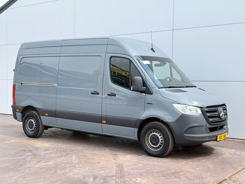 Mercedes-Benz eSprinter 312 L2H2 Elektrisch 41kWh 135km WLTP Climate Control Camera Stoelverwarming - Skåpbil, El transportbil: bild 4 Mercedes-Benz eSprinter 312 L2H2 Elektrisch 41kWh 135km WLTP Climate Control Camera Stoelverwarming - Skåpbil, El transportbil: bild 4