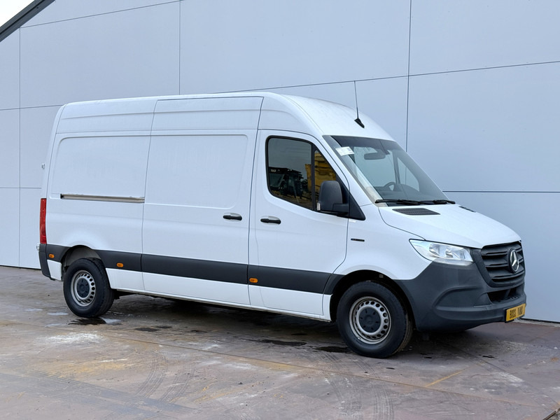 Mercedes-Benz eSprinter 312 L2H2 Elektrisch 41kWh 135km WLTP Climate Control Camera Stoelverwarming - Skåpbil, El transportbil: bild 4 Mercedes-Benz eSprinter 312 L2H2 Elektrisch 41kWh 135km WLTP Climate Control Camera Stoelverwarming - Skåpbil, El transportbil: bild 4