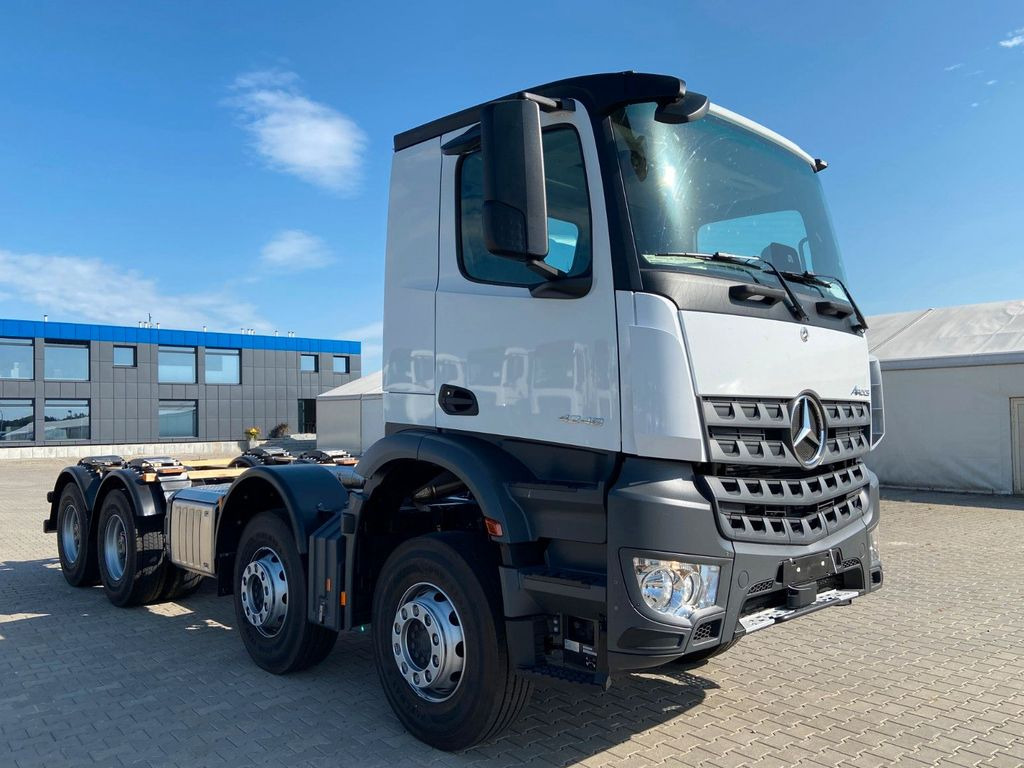 Mercedes-Benz AROCS 4248 8x4 - Chassi lastbil: bild 1 Mercedes-Benz AROCS 4248 8x4 - Chassi lastbil: bild 1