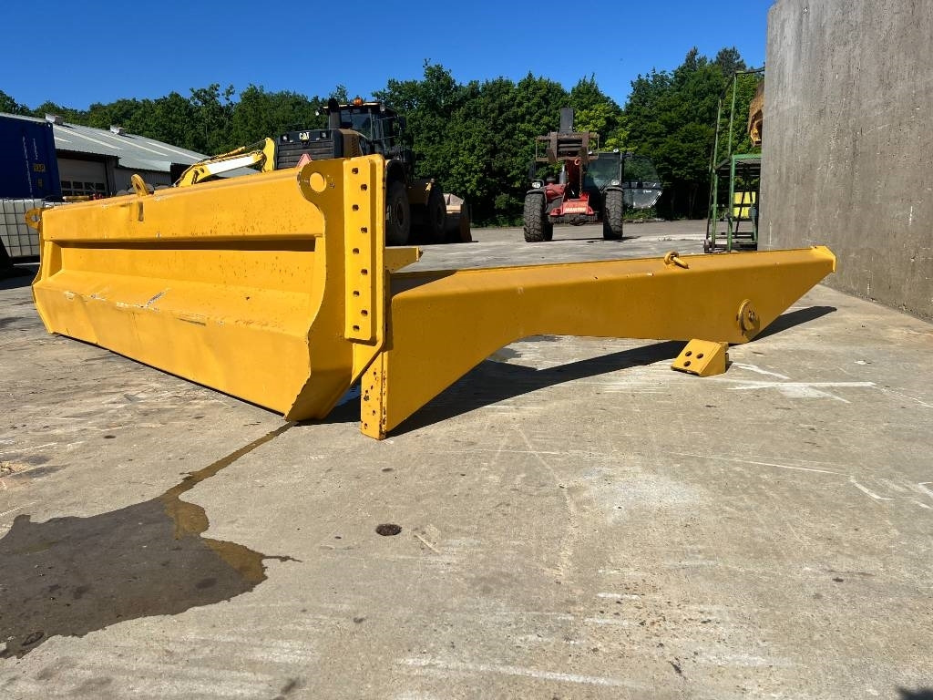 CAT TAILGATE CAT 735 - Bakgavellyft: bild 3 CAT TAILGATE CAT 735 - Bakgavellyft: bild 3