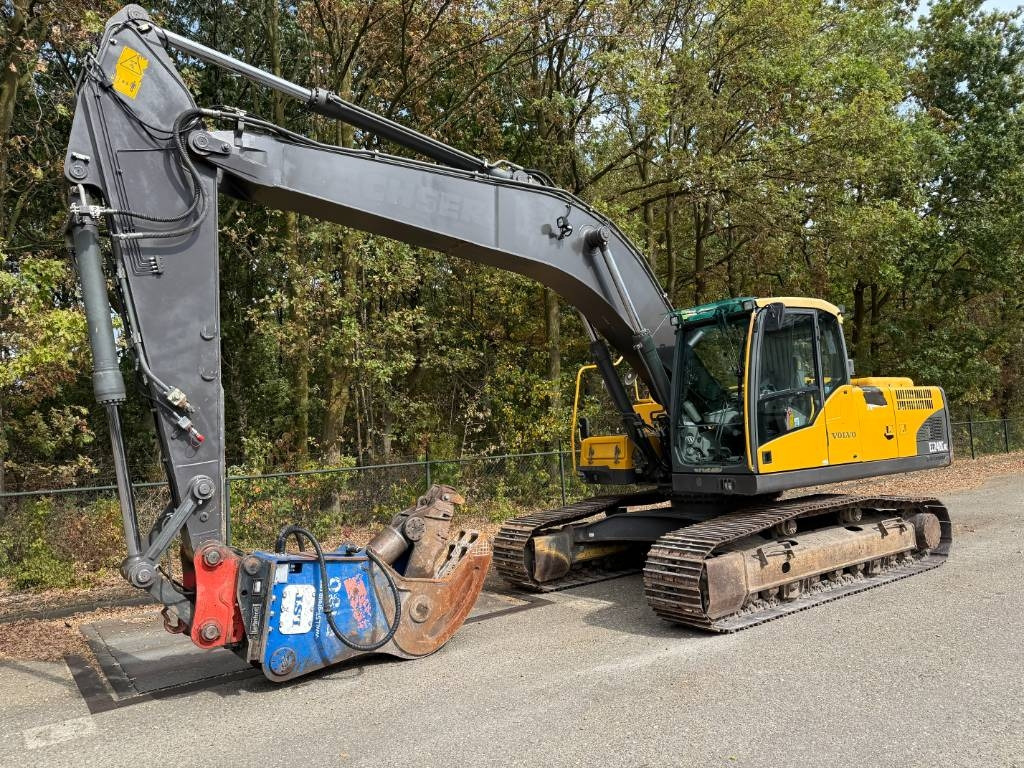 Bandgrävare Volvo EC 240 C N L: bild 1