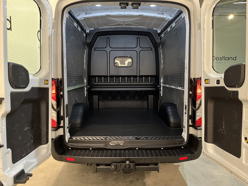 Ford Transit 2.0 TDCI L3H2 DC Dubbel Cabine Trend 130 PK / Euro 6 / Airco / Schuifdeur L + R / Cruise Control / Camera / Trekhaak / BPM VRIJ !! - Skåpbil, Dubbelhytt transportbil: bild 5 Ford Transit 2.0 TDCI L3H2 DC Dubbel Cabine Trend 130 PK / Euro 6 / Airco / Schuifdeur L + R / Cruise Control / Camera / Trekhaak / BPM VRIJ !! - Skåpbil, Dubbelhytt transportbil: bild 5