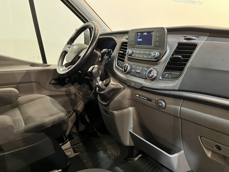 Ford Transit 350 2.0 TDCI L3H2 Trend 130 PK DC Dubbel Cabine / Euro 6 / Airco / Schuifdeur L + R / Cruise Control / Trekhaak / Camera / BPM VRIJ !! - Skåpbil, Dubbelhytt transportbil: bild 3 Ford Transit 350 2.0 TDCI L3H2 Trend 130 PK DC Dubbel Cabine / Euro 6 / Airco / Schuifdeur L + R / Cruise Control / Trekhaak / Camera / BPM VRIJ !! - Skåpbil, Dubbelhytt transportbil: bild 3
