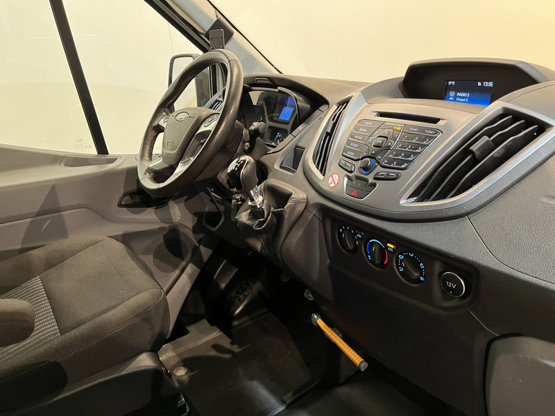 Ford Transit 350 2.0 TDCI L3H2 Trend 130 PK / Euro 6 / 220V / Airco / Cruise Control / Trekhaak / Camera - Skåpbil: bild 3 Ford Transit 350 2.0 TDCI L3H2 Trend 130 PK / Euro 6 / 220V / Airco / Cruise Control / Trekhaak / Camera - Skåpbil: bild 3