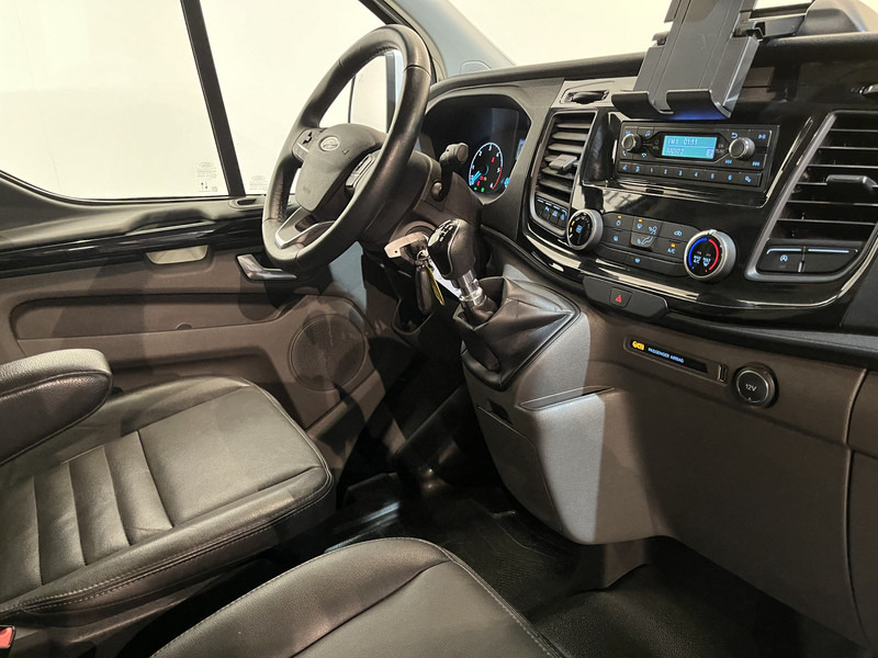 Ford Transit Custom 300 2.0 TDCI 130 PK L1H1 Trail / Euro6 / Airco / Cruise / Leer / PDC / 3-zits / 35.000 KM !! / BPM VRIJ !! - Små skåpbil: bild 3 Ford Transit Custom 300 2.0 TDCI 130 PK L1H1 Trail / Euro6 / Airco / Cruise / Leer / PDC / 3-zits / 35.000 KM !! / BPM VRIJ !! - Små skåpbil: bild 3
