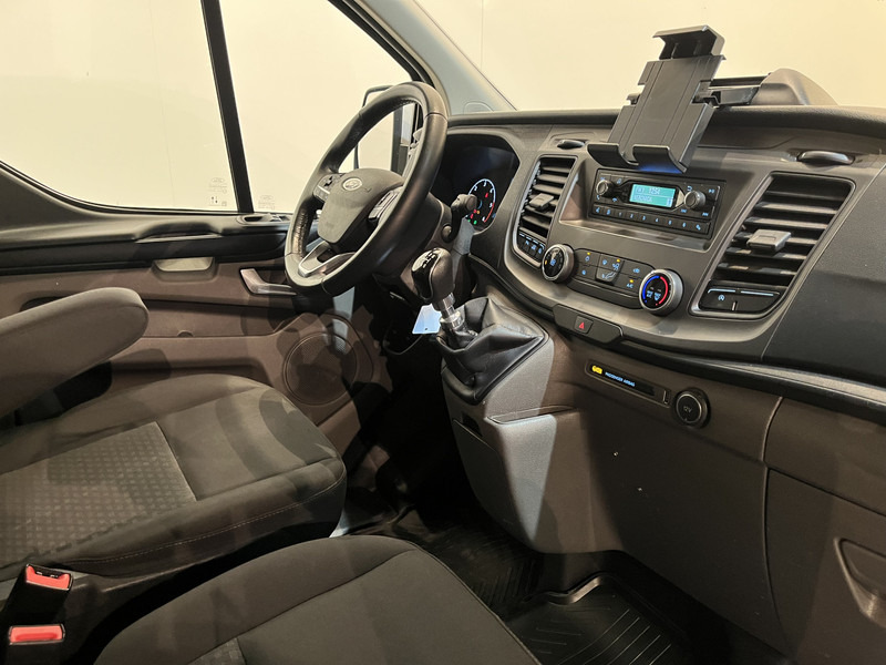 Ford Transit Custom 300 2.0 TDCI L2H1 Trend 130 PK Servicebus / Sortimo Inrichting / Euro 6 / Airco / Cruise Control / Klep / PDC / 3-Zits - Små skåpbil: bild 3 Ford Transit Custom 300 2.0 TDCI L2H1 Trend 130 PK Servicebus / Sortimo Inrichting / Euro 6 / Airco / Cruise Control / Klep / PDC / 3-Zits - Små skåpbil: bild 3