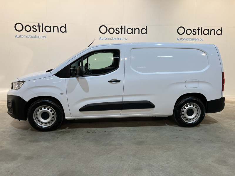 Peugeot e-Partner Premium Long 50 kWh / 100% Elektrisch / Airco / Cruise Control / PDC / Navigatie / CarPlay/ 2.500 KM !! - Små skåpbil, El transportbil: bild 2 Peugeot e-Partner Premium Long 50 kWh / 100% Elektrisch / Airco / Cruise Control / PDC / Navigatie / CarPlay/ 2.500 KM !! - Små skåpbil, El transportbil: bild 2