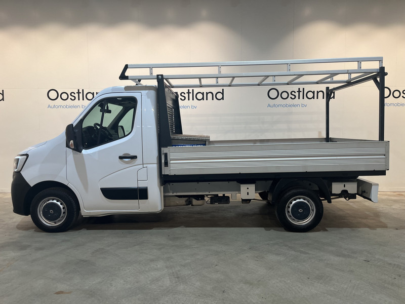 Renault Master T35 2.3 dCi 135 PK L2 Open Laadbak / Euro 6 / Airco / CarPlay / Imperiaal / Cruise Control / 11.200 KM !! - Transportbil med flak: bild 4 Renault Master T35 2.3 dCi 135 PK L2 Open Laadbak / Euro 6 / Airco / CarPlay / Imperiaal / Cruise Control / 11.200 KM !! - Transportbil med flak: bild 4
