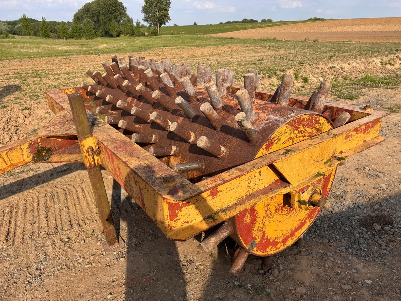 Rouleau compacteur tractable - Jordbruks-vält: bild 1 Rouleau compacteur tractable - Jordbruks-vält: bild 1