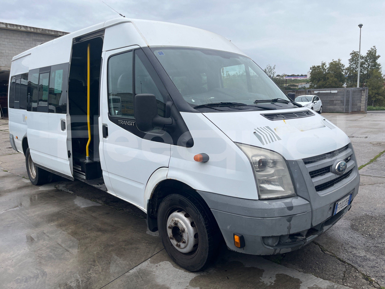 Ford Transit - Minibuss, Persontransport: bild 1 Ford Transit - Minibuss, Persontransport: bild 1