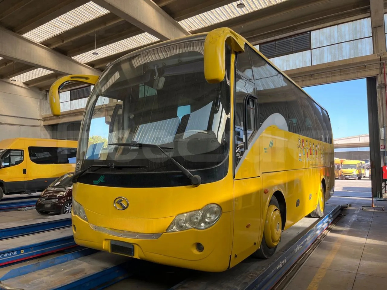 King Long XMQ6800 - Turistbuss: bild 4 King Long XMQ6800 - Turistbuss: bild 4