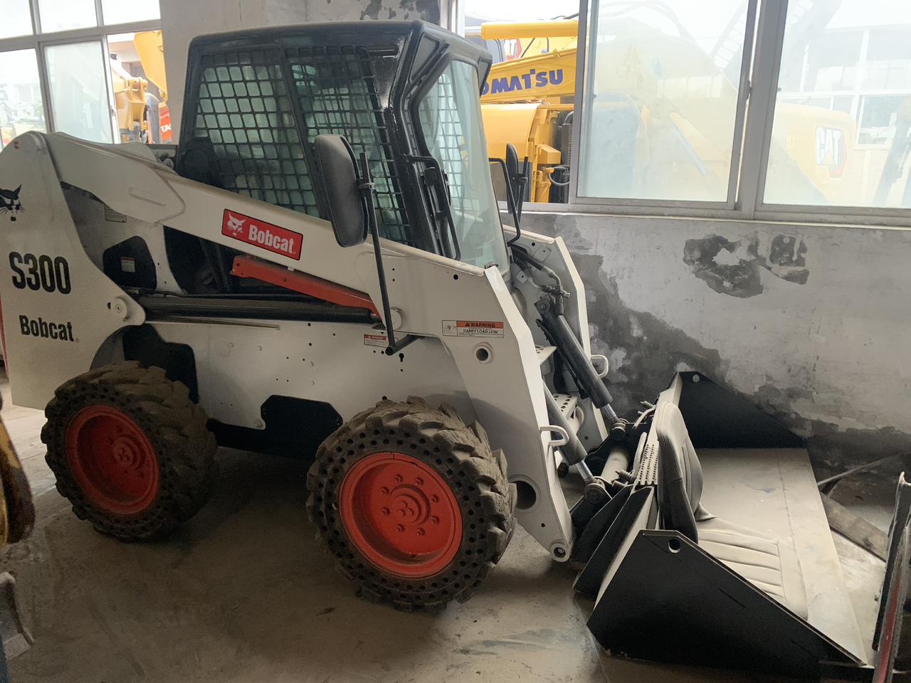 BOBCAT S300 - Kompaktlastare/ Slirstyrda lastare: bild 2 BOBCAT S300 - Kompaktlastare/ Slirstyrda lastare: bild 2