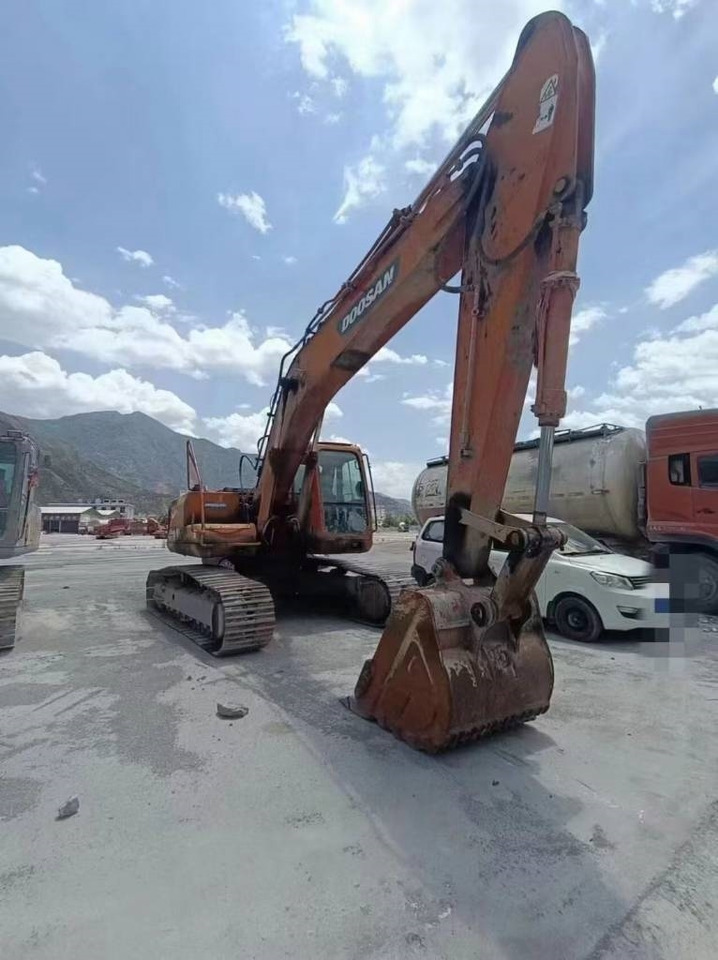Doosan DX 225 DH225LC-9 - Bandgrävare: bild 2 Doosan DX 225 DH225LC-9 - Bandgrävare: bild 2
