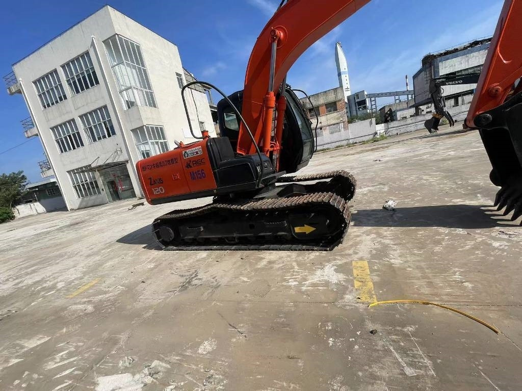 Hitachi ZX 120 - Bandgrävare: bild 3 Hitachi ZX 120 - Bandgrävare: bild 3