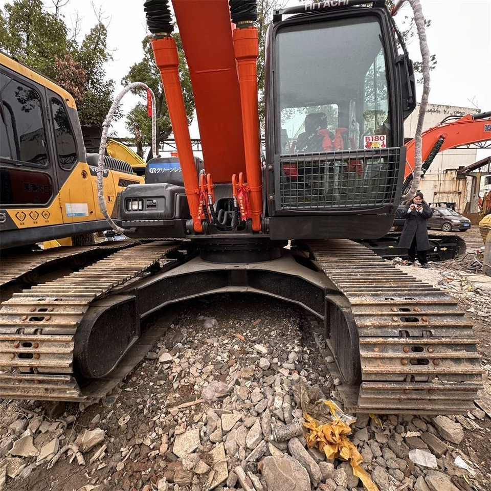 Hitachi ZX 200-3 G - Bandgrävare: bild 3 Hitachi ZX 200-3 G - Bandgrävare: bild 3