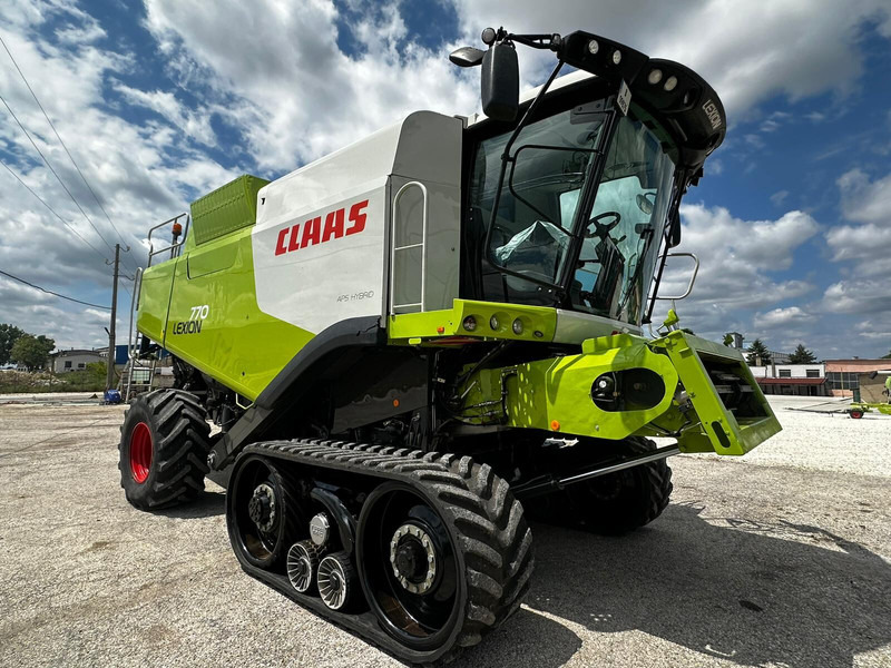 Claas Lexion 770 TT - Skördetröska: bild 1 Claas Lexion 770 TT - Skördetröska: bild 1