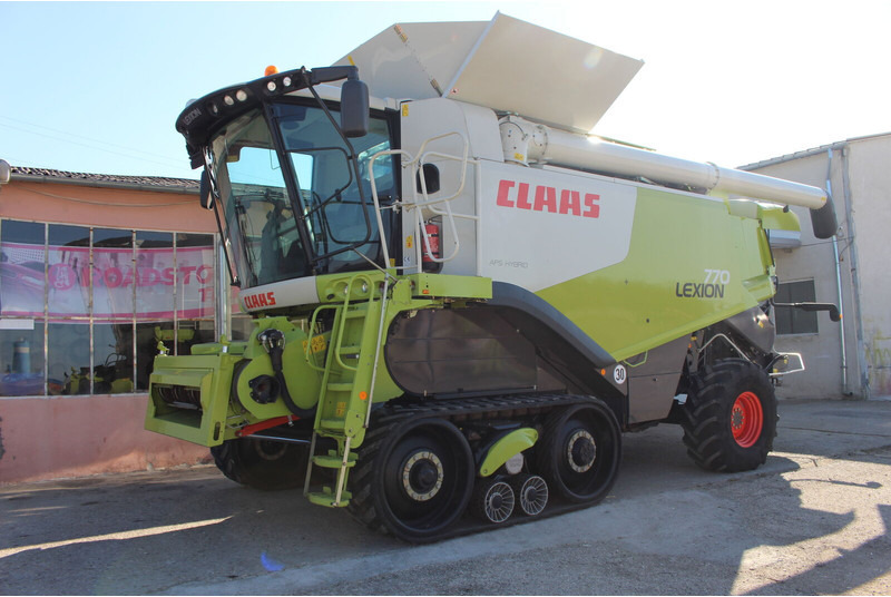 Claas Lexion 770 TT - Skördetröska: bild 1 Claas Lexion 770 TT - Skördetröska: bild 1