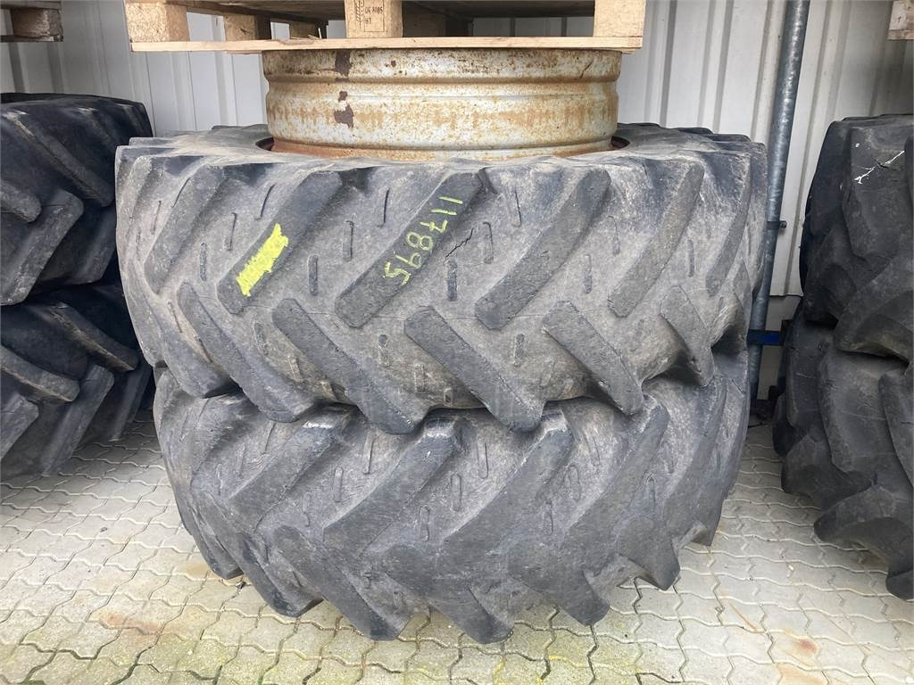 Kleber 20.8R38 - Däck: bild 1 Kleber 20.8R38 - Däck: bild 1