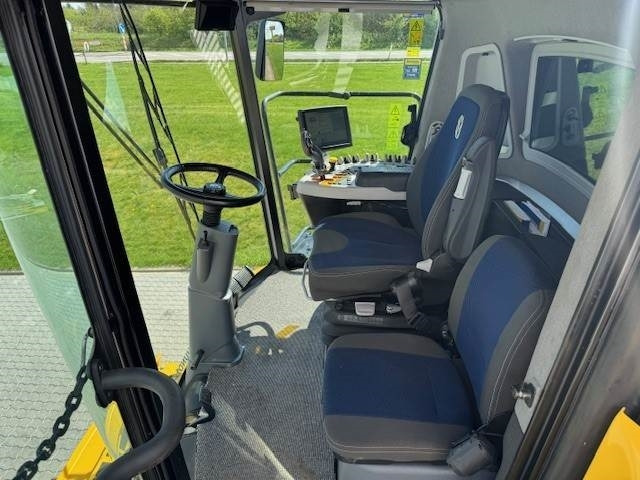 Skördetröska New Holland CR9.90 TIER4: bild 6