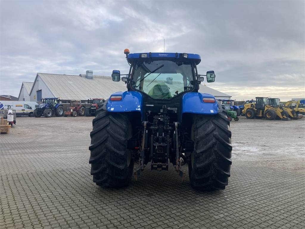 New Holland T7050 - Traktor: bild 4 New Holland T7050 - Traktor: bild 4