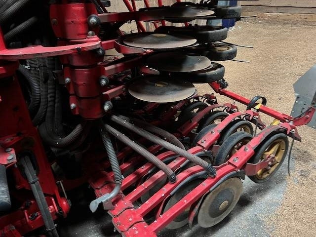Vaderstad SPIRIT ST600S XL - Kombisåmaskin: bild 3 Vaderstad SPIRIT ST600S XL - Kombisåmaskin: bild 3