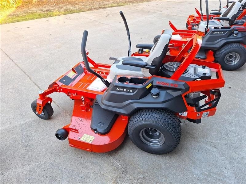 Ariens IKON XD 52" (132 Cm. Klippe bredde) - Kommunaltraktor: bild 4 Ariens IKON XD 52" (132 Cm. Klippe bredde) - Kommunaltraktor: bild 4