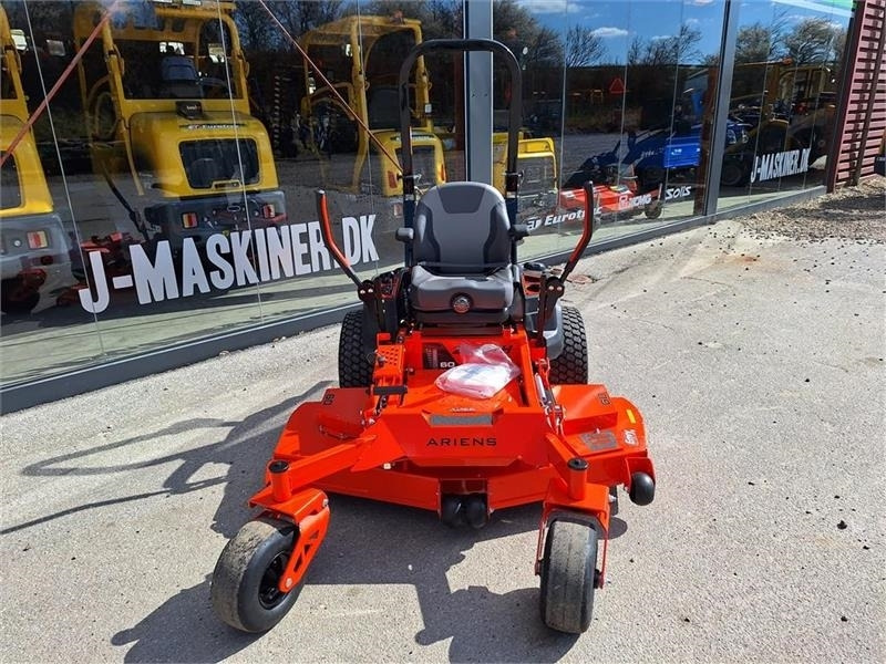 Ariens Zenith 60" (152 cm Klippe bredde) - Kommunaltraktor: bild 2 Ariens Zenith 60" (152 cm Klippe bredde) - Kommunaltraktor: bild 2