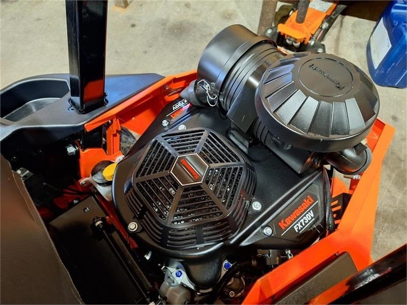Ariens Zenith 60" SD - Kommunaltraktor: bild 4 Ariens Zenith 60" SD - Kommunaltraktor: bild 4