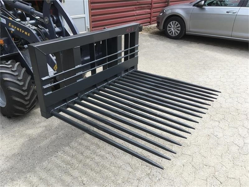 - - - Belægningsgreb 1.30 m. - Skopa för Byggmaskiner: bild 2 - - - Belægningsgreb 1.30 m. - Skopa för Byggmaskiner: bild 2