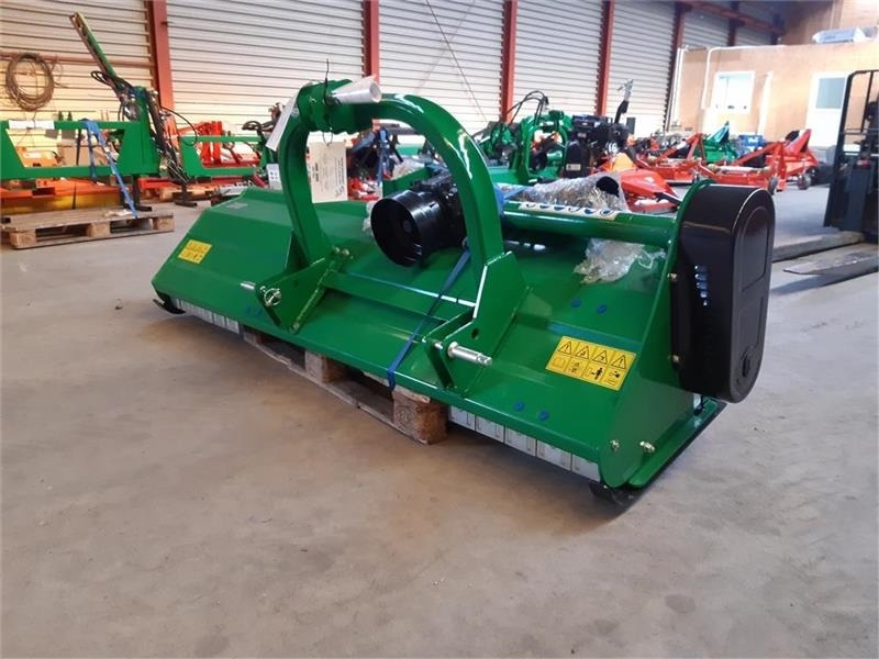 Dk-Tec 220cm - Slagklippare: bild 1 Dk-Tec 220cm - Slagklippare: bild 1