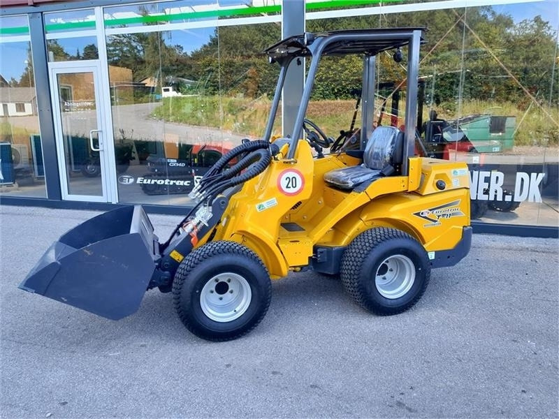 Eurotrac W11 TELESKOP - Teleskophjullastare: bild 1 Eurotrac W11 TELESKOP - Teleskophjullastare: bild 1