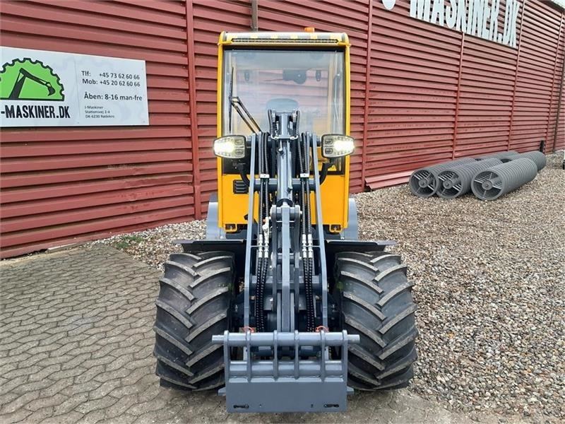 Eurotrac W12S med førerhus, skovl og gafler - Hjullastare: bild 5 Eurotrac W12S med førerhus, skovl og gafler - Hjullastare: bild 5