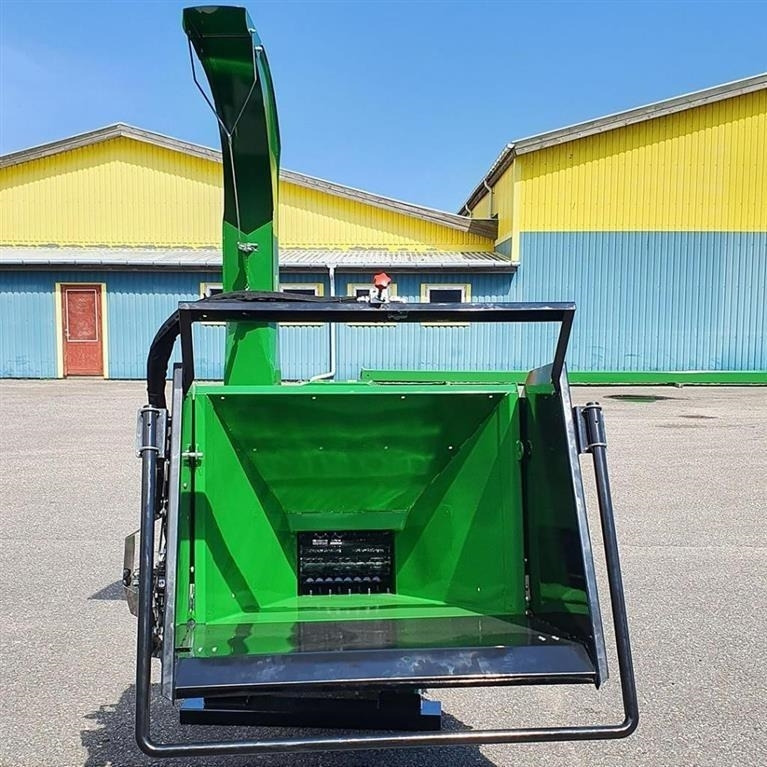 - - - FLISHUGGER TIL TRAKTOR KAPACITET OP TIL Ø25 - Flishugg: bild 3 - - - FLISHUGGER TIL TRAKTOR KAPACITET OP TIL Ø25 - Flishugg: bild 3