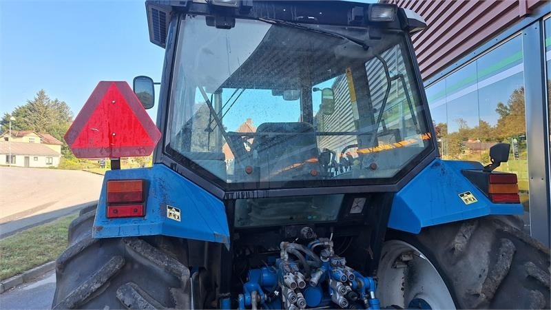 Ford 8240 - Traktor: bild 3 Ford 8240 - Traktor: bild 3