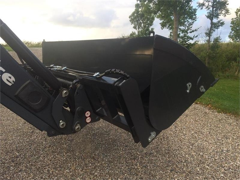- - - J-Maskiner 2400 Højtipskovl - Skopa för Byggmaskiner: bild 1 - - - J-Maskiner 2400 Højtipskovl - Skopa för Byggmaskiner: bild 1